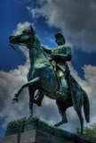 Confederate general equestrian statue